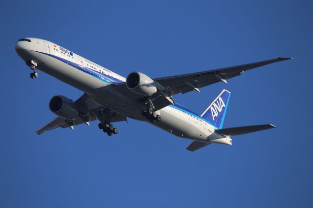 BOEING 777-300ER (JA794A)