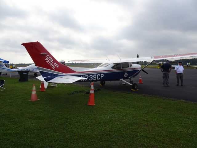 Cessna Skyhawk (N739CP)