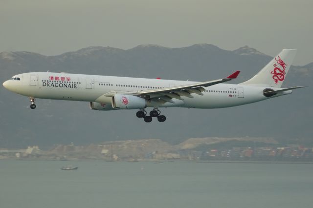 Airbus A330-300 (B-LAB)