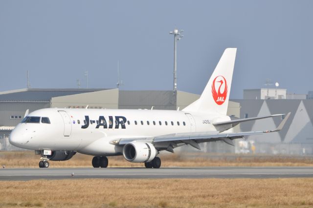 Embraer 170/175 (JA216J)