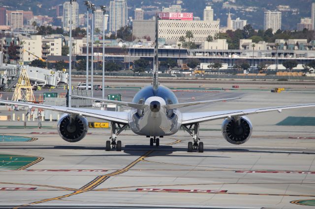 Boeing 787-8 (N967AM)