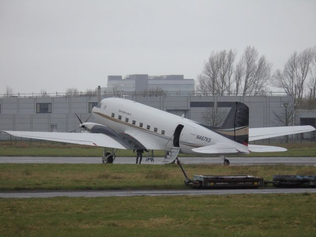 Douglas DC-3 (N467KS) - N467KS DOUGLAS DC3 CN 20175 After arriving in shannon 01/04/15 from CYYT AND KCAK for overnight stop and then onto malta 02/04/015