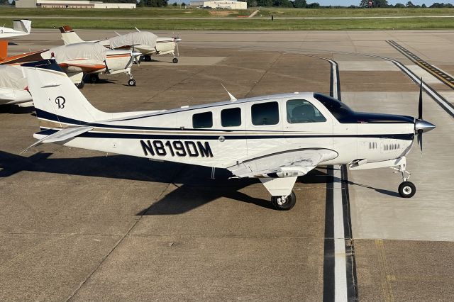 Beechcraft Bonanza (36) Turbo (N819DM)