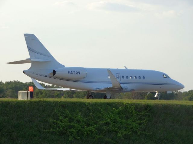 Dassault Falcon 2000 (N620V)