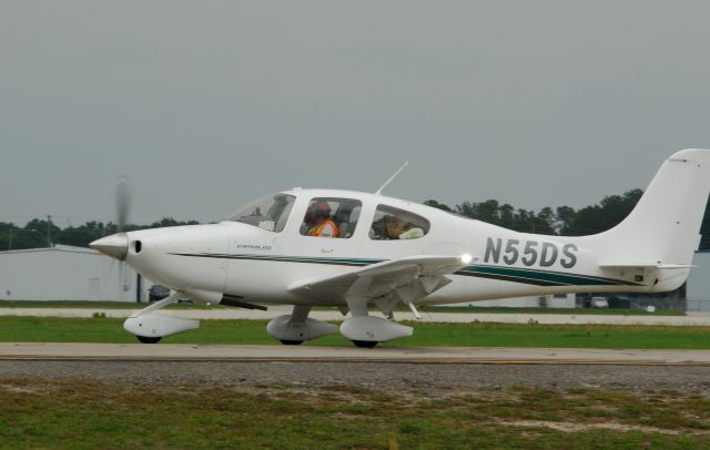 Cirrus SR-20 (N55DS) - 2013 Sun n Fun Parade of Planes