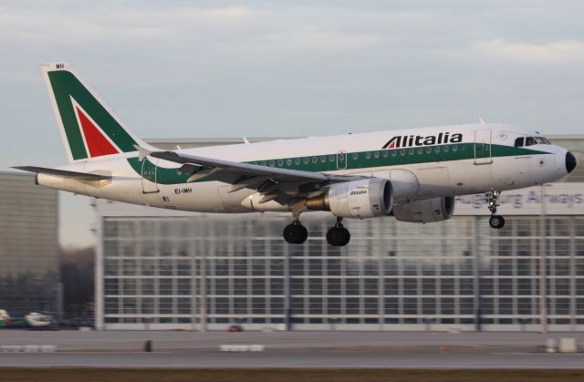 Airbus A319 (EI-IMH)