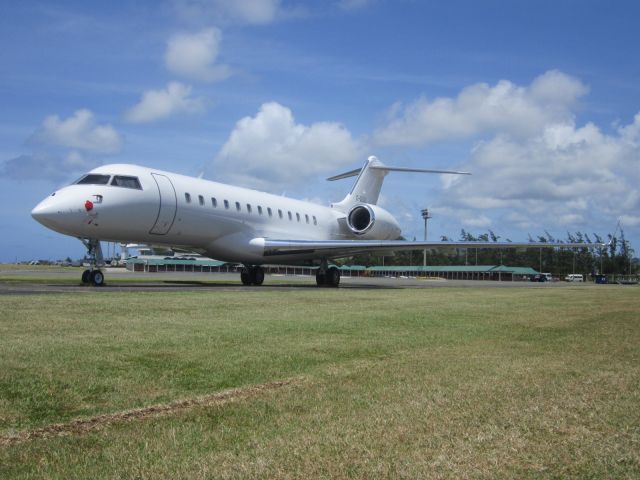 Bombardier Global Express (C-GLUL)