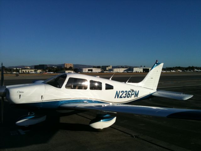 Piper Cherokee (N236PM)