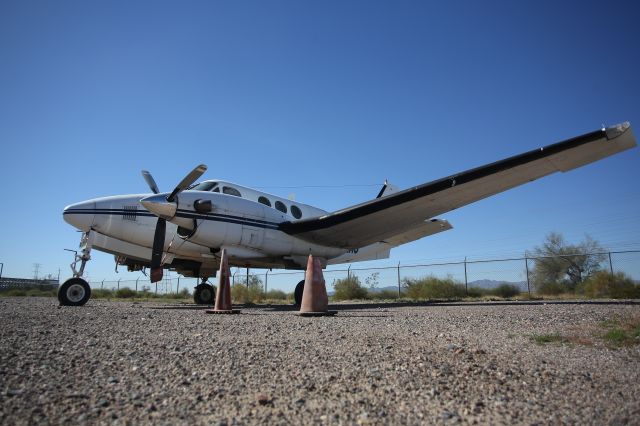 Beechcraft King Air 90 (N132HS)