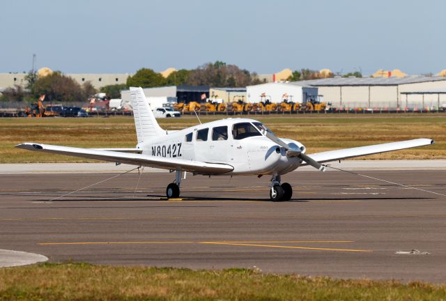 Piper Cherokee (N8042Z)