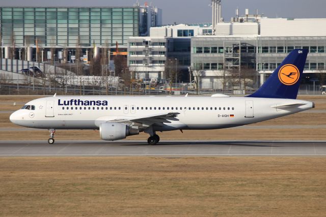 Airbus A320 (D-AIQH)