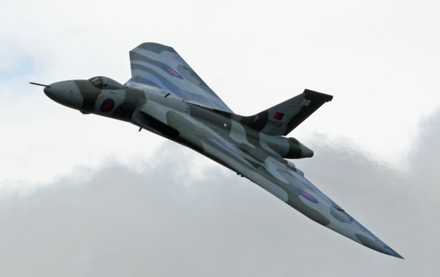 XH558 —