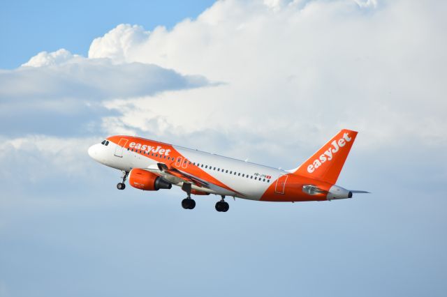 Airbus A320 (HB-JYN) - Départ pour Genève Aéroport 