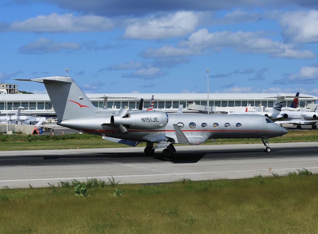 Gulfstream Aerospace Gulfstream IV (N151JE)