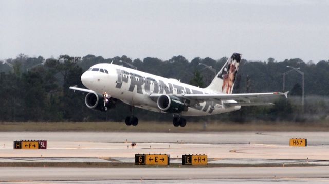 Airbus A319 (N920FR)