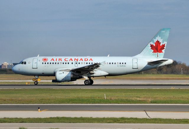 Airbus A319 (C-GAQL)