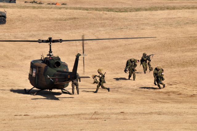 — — - JGSDF UH-1J.