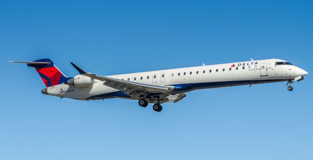 Canadair Regional Jet CRJ-900 (N806SK)