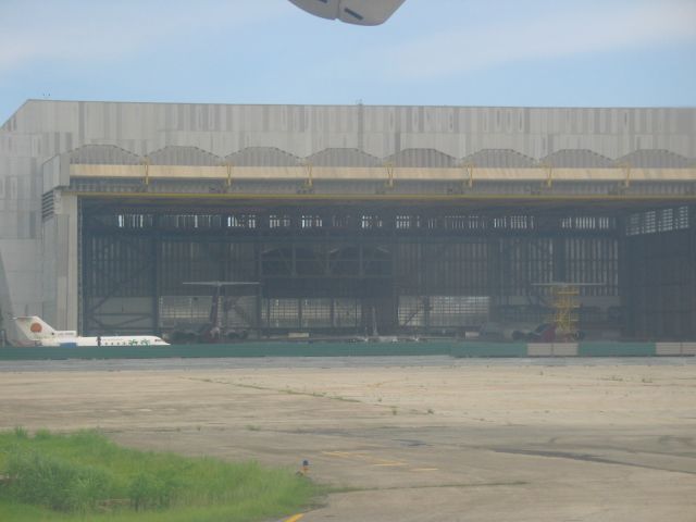 — — - Cubana hangar at MUHA