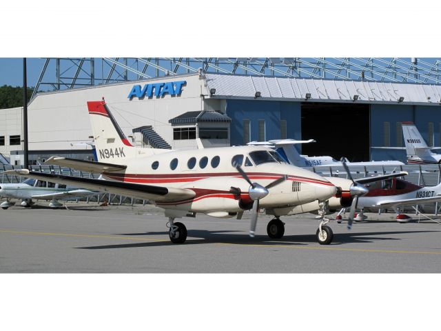 Beechcraft King Air 90 (N944K) - The reliable King Air 90.