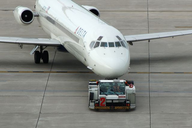 Boeing 717-200 (N778NC)