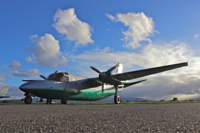 Aero U-4A Commander 560 (N685TT)
