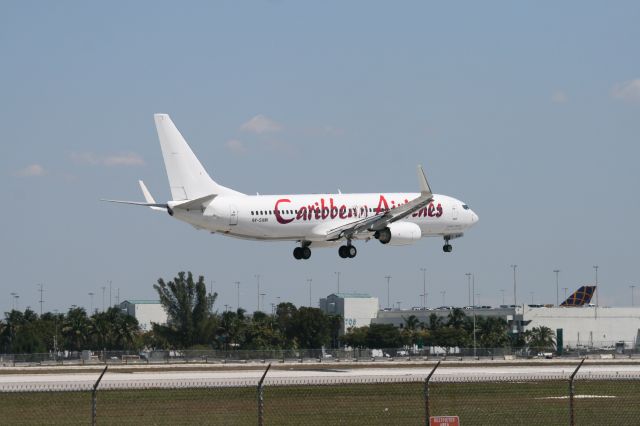 Boeing 737-800 (9Y-SXM)