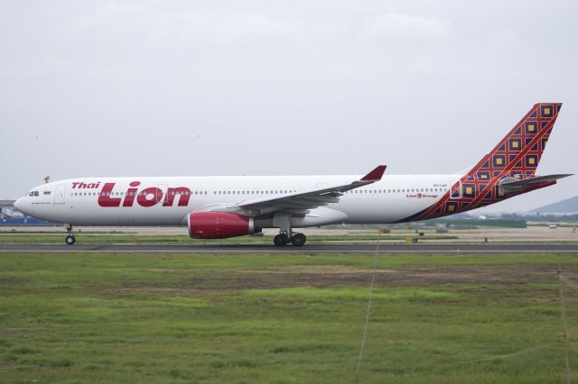 Airbus A330-300 (HS-LAH)