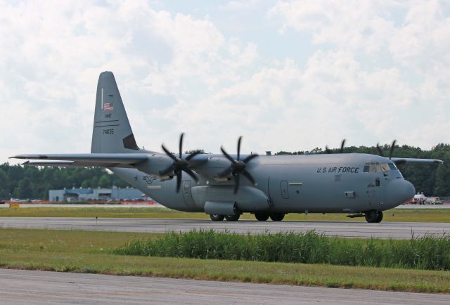 Lockheed C-130 Hercules (07-4635) - A USAF C-130J-30 heading out to the runway after bringing support equipment for the 2016 Toledo Air Show.