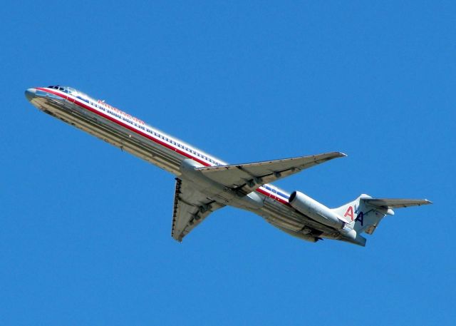 McDonnell Douglas MD-82 (N469AA) - Off of 36R at DFW.