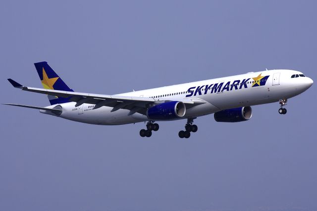 Airbus A330-300 (JA330B) - JA330B The Second A330 for Skymark Airlines and Approach to the KIX (Kansai) airport.:Airbus A330-343