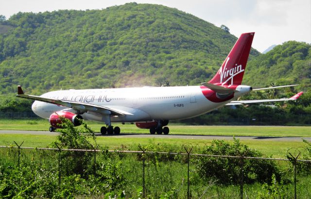 Airbus A330-300 (G-VUFO)