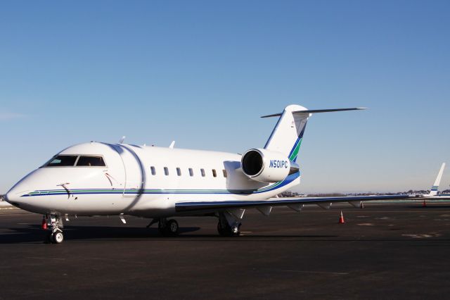 Bombardier Challenger 300 (N501PC) - Ice Cold out on 01/03/13