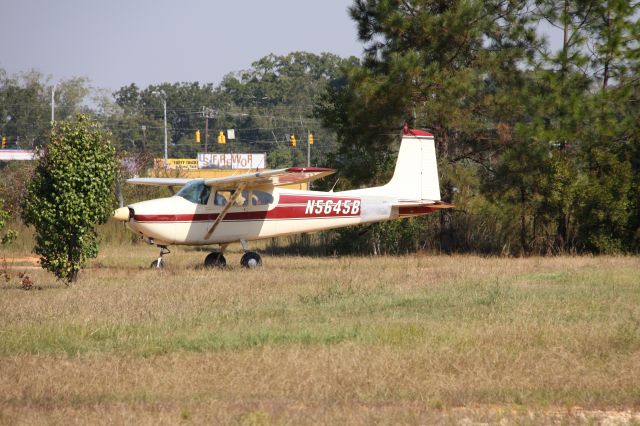 Cessna Skyhawk (N5645B)