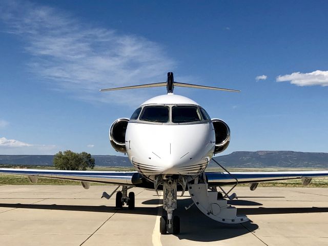 Bombardier Challenger 300 (N575FD)