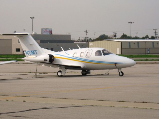 Eclipse 500 (N3MT) - Parked at Fullerton