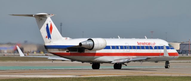 Canadair Regional Jet CRJ-200 (N907EV)