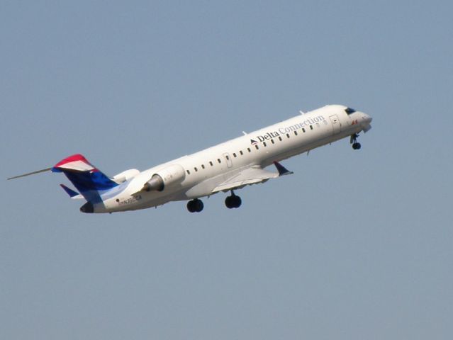 Canadair Regional Jet CRJ-700 (N355CA) - N355CA--ACEY5573 takes-off from KLEX for KATL on a sunny Central Kentucky afternoon....