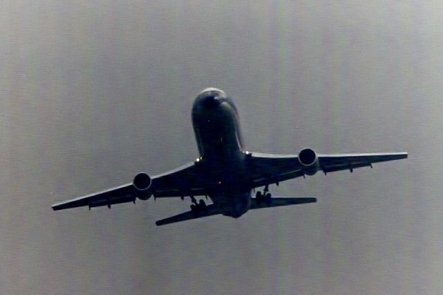 Lockheed L-1011 TriStar — - KEWR Early 80s