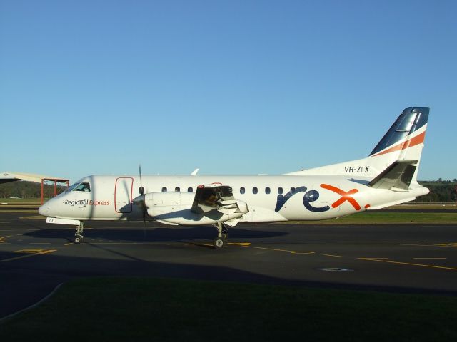 Saab 340 (VH-ZLX) - Adelaide-based Regional Express Saab 340B VH-ZLX (340B-182) in Tasmania. Something you dont often see.