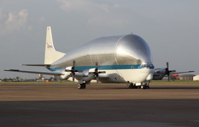 Aero Spacelines Super Guppy (N941NA) - Callsign: NASA941