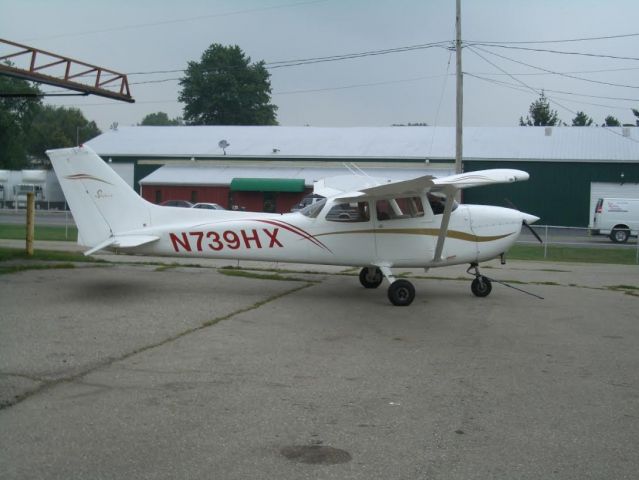 Cessna Skyhawk (N739HX)