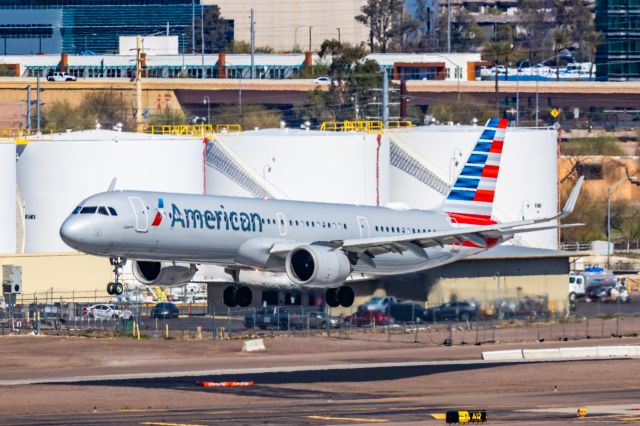 Airbus A321neo (N406AN) - An American Airlines A321 neo landing at PHX on 3/4/23. Taken with a Canon R7 and Canon EF 100-400 L II lens.
