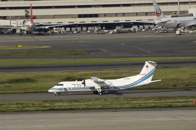 JA725A — - Taxing at Haneda Intl Airport on 2012/05/18