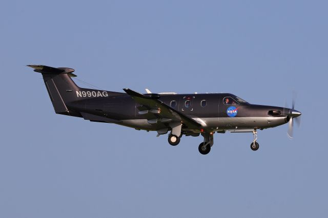 Pilatus PC-12 (N990AG) - NASA990 returning to Cleveland from Houston Ellington (KEFD) tonight (15 Jun 2022).