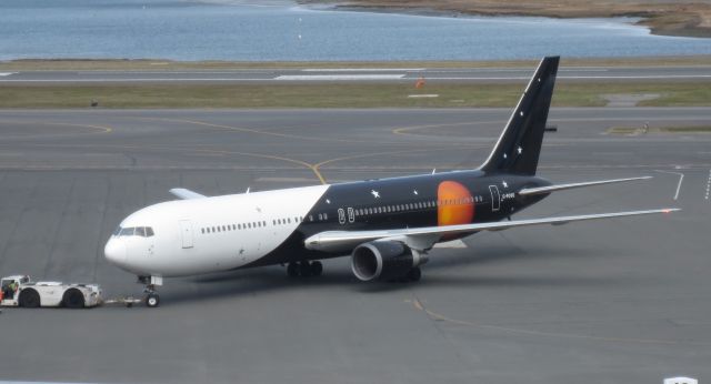 BOEING 767-200 (G-POWD)