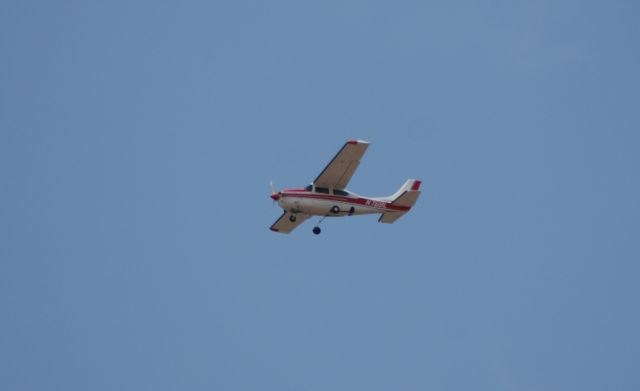 Cessna Centurion (N76BL)