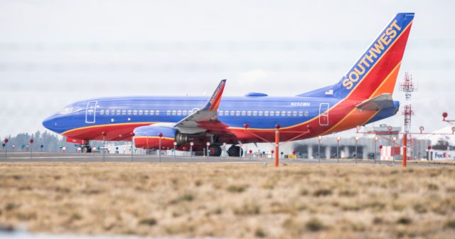 Boeing 737-700 (N250WN)