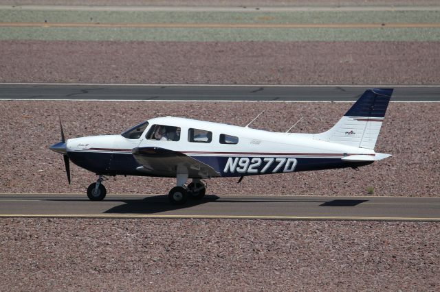 Piper Cherokee (N9277D)