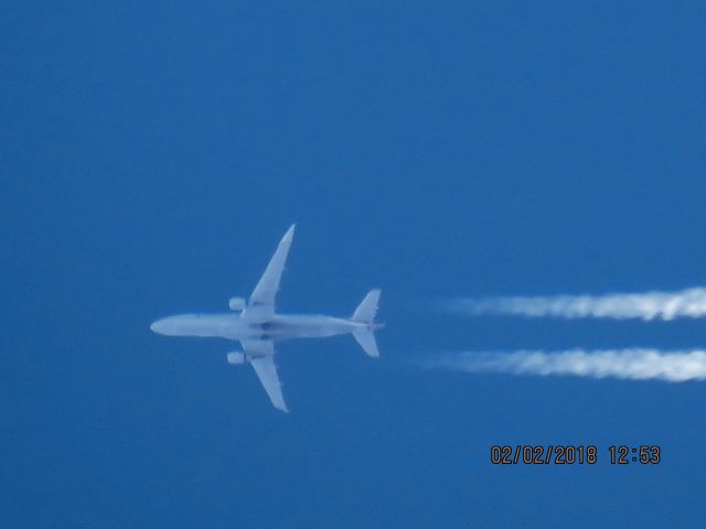 Embraer 175 (N250NN)